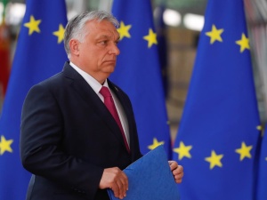 Ambasadorowie państw UE przyjęli szósty pakiet sankcji wobec Rosji. Spełniono dodatkowy postulat Węgier