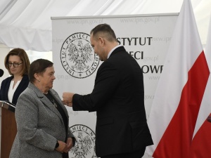 Krzyże Wolności i Solidarności  dla kobiet aresztowanych i więzionych w okresie stanu wojennego