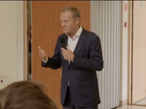 [wideo] Tusk: „Ukraińcy ze łzami w oczach mi dziękują, mówiąc: «Także dzięki panu Ukraina jest wciąż niepodległa»”