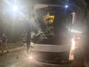 Poważny wypadek autokaru wiozącego reprezentację Bułgarii. Piłkarz ciężko ranny