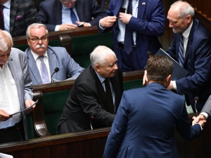 [SONDAŻ] Duża przewaga PiS nad KO 