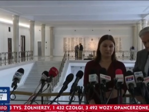 [WIDEO] „Jesteś liderem, przypominam”. Zaskakująca sytuacja przed konferencją Lewicy