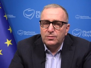 Schetyna zachwycony wizytą Scholza, Macrona i Draghiego. Dziennikarka Wprost przypomina mu niewygodny fakt