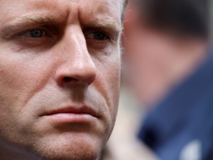 Wkrótce II tura wyborów we Francji. Macron może mieć poważny problem [SONDAŻ]