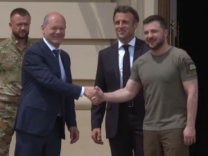 „Mamy niestety takie informacje”. Wiceszef MSZ o przyczynach wizyty Macrona, Scholza i Draghiego w Kijowie