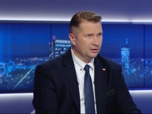 Minister Czarnek odpowiada na zarzuty rzekomej promocji pedofilii w podręczniku. „Jeżeli Onet, WP i inne «GW» są tak bardzo przewrażliwione…”