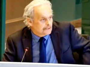 Radny PO porównał stacjonowanie wojsk ZSRR w PRL do stacjonowania amerykańskich żołnierzy? Opublikowano nagranie [WIDEO]