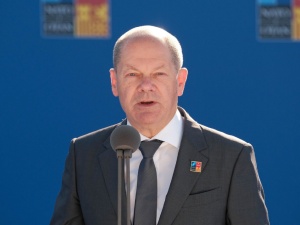 Scholz odpiera zarzuty ws. wydatków Berlina na rosyjskie surowce. „Putin jest bardzo zły”