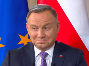 „Panie redaktorze, no comments”. Prezydent wybuchł śmiechem. Poszło o Tuska