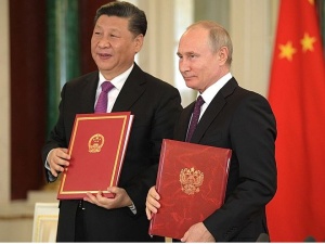 Putin zaprosił do Moskwy Xi Jinpinga. Nie takiej odpowiedzi się spodziewał