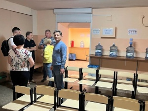 Piotr Duda na Ukrainie. „Przekazaliśmy pomoc na odbudowę szkoły”
