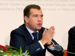 Czekamy na podobne wieści z Polski. Miedwiediew szczęśliwy po rezygnacji Johnsona