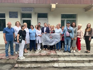 Piotr Duda na Ukrainie. Przekazaliśmy dziecięcemu szpitalowi transport mleka
