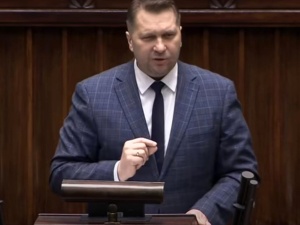 Burza po słowach Przemysława Czarnka. Minister wzywa Super Express do sprostowania