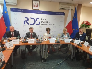 RDS: Bez porozumienia w sprawie płacy minimalnej