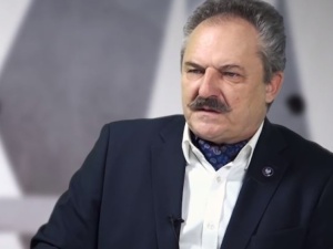 Mogą wykończyć naszą ojczyznę i na to grają Niemcy. To jest obrzydliwe. Marek Jakubiak nie przebiera w słowach