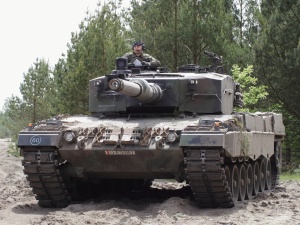Przegrywamy zaufanie. Niemiecki parlamentarzysta ujawnia nieoficjalnie ile Leopardów Niemcy zaproponowały Polsce