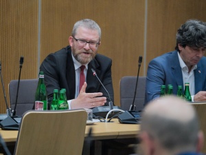 Nowe informacje ws. uchylenia immunitetu Grzegorza Brauna. Jest decyzja sejmowej komisji