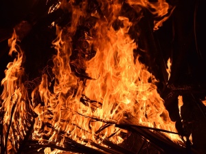Czechy: Pożar lasów na trudno dostępnym terenie