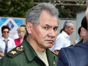 „Nie ma dronów, kurtek, hełmów, nie ma niczego”. Były szef prorosyjskich bojówek w Doniecku „jedzie” po Siergieju Szojgu