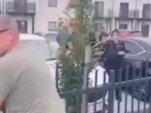 „Ja dzisiaj byłem na strzelnicy, mogłem też swoją broń wziąć”. Szokujące nagranie z Kórnika, gdzie był Kaczyński [WIDEO] 