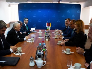 Już po spotkaniu Jarosława Kaczyńskiego z liderem CDU. „Mocno podniesiona sprawa reparacji”