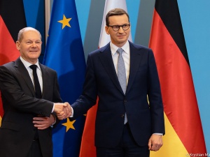 Niemiecka prasa: Niemcy trwonią zaufanie Polaków