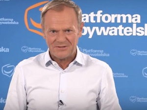 „Gdyby oskarżał konkretne osoby, byłoby łatwiej spotkać się w sądzie”. Rzecznik rządu odpowiada Tuskowi