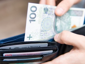 Jest już projekt rozporządzenia. W przyszłym roku Polacy dostaną dwie podwyżki