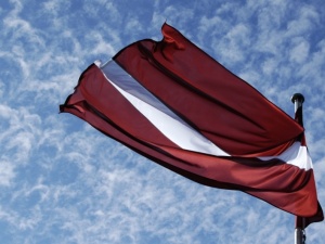 „Unia powinna zaprzestać wydawania Rosjanom wiz”. Łotewskie MSZ apeluje do władz UE
