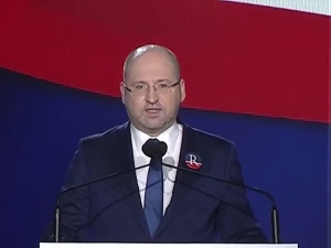 „Nie przesądzałbym, że Polska nie dostanie środków z KPO”. Adam Bielan widzi światełko w tunelu