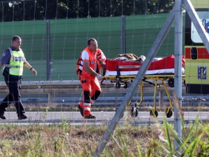 „Wciąż są osoby, których życie jest zagrożone”. Nowe informacje ws. wypadku polskiego autokaru