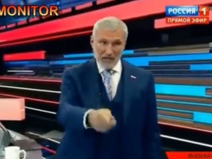 „Kur**a, przyjdziemy i zamordujemy was wszystkich”. Szokujące sceny w rosyjskiej telewizji [WIDEO]
