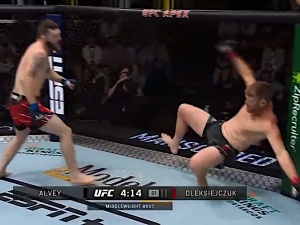 Widowiskowy nokaut Polaka na gali UFC! Zobacz jak Michał Oleksiejczuk posłał rywala na deski [VIDEO]