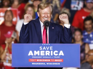 „Wojenna retoryka. Wrogiem liberalna Ameryka”. Niemiecka publicystka przerażona konferencją trumpistów?