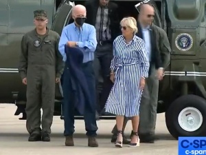 Co się dzieje z Joe Bidenem? Media obiegło niepokojące nagranie [WIDEO]