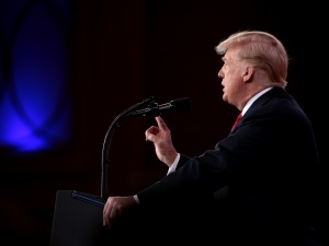 USA: Dlaczego przeszukano willę Donalda Trumpa? Nowe informacje