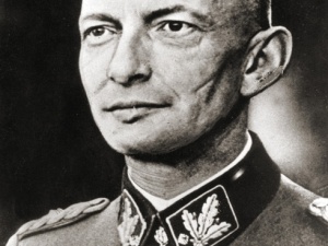 Dokonywał Rzezi Woli. Potem był szanowanym burmistrzem w spokojnym niemieckim miasteczku. Wystawa dla Niemców