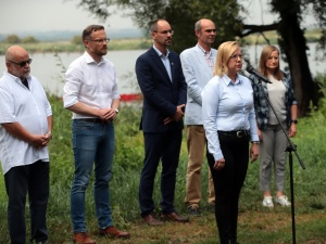 Minister Moskwa: Kontrole nie potwierdziły nielegalnych zrzutów do Odry