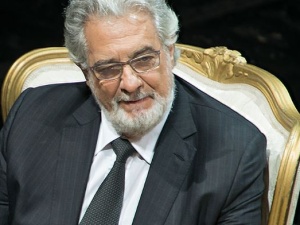 Szokujące doniesienia ws. Placido Domingo. Światowej sławy śpiewak klientem grupy handlującej ludźmi?