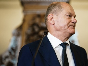 Niemcy: Scholz przed komisją śledczą. Kanclerz nie pamięta rozmów z podejrzanym w aferze podatkowej
