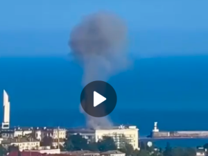 Flota Czarnomorska upokorzona przez Ukrainę? Kłęby dymu nad kwaterą główną [WIDEO] 