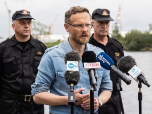 Wojewoda zachodniopomorski: Obserwujemy pogorszenie sytuacji na Odrze. Wydobyto ok. 16 ton śniętych ryb