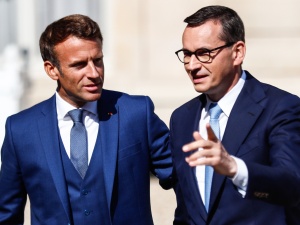 Morawiecki: Z prezydentem Francji będę rozmawiać o atomie