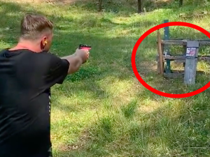 Nieprawdopodobna histeria wokół podręcznika prof. Roszkowskiego. Opublikował jak strzela do książki [VIDEO]