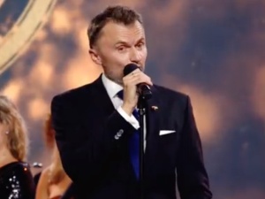 Dziennikarz TVN wystosował apel do Kościoła. „Miejcie te swoje kościelne rozwody, ale…” [WIDEO]