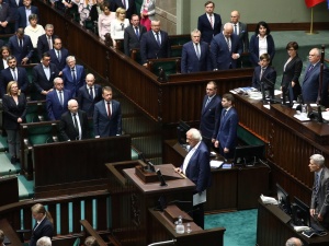 [najnowszy sondaż] 6 partii w Sejmie. PiS i PO daleko od reszty 
