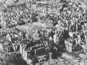 Die Welt: Dlaczego Warszawa nie domaga się reparacji od Moskwy