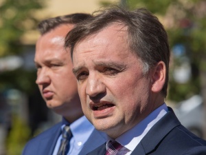 Ziobro: Żądanie odszkodowań za straty w czasie wojny jest dla Niemców politycznie niewygodne