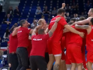 Polscy koszykarze to zrobili! Świetna końcówka z Ukrainą i awans